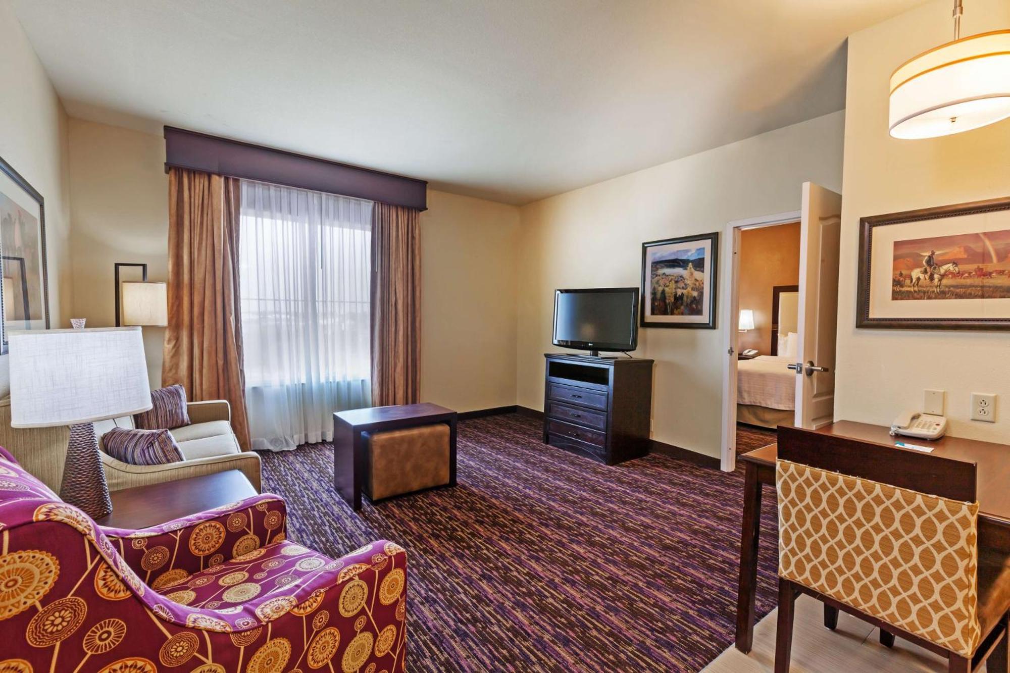 King Suite,1551477046:JPEG